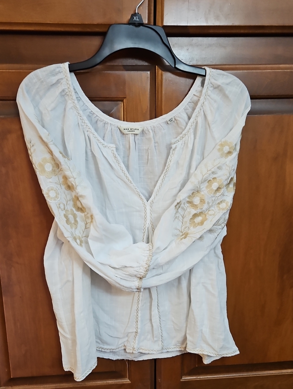 Max Studio Cream Embroidered Peasant Blouse